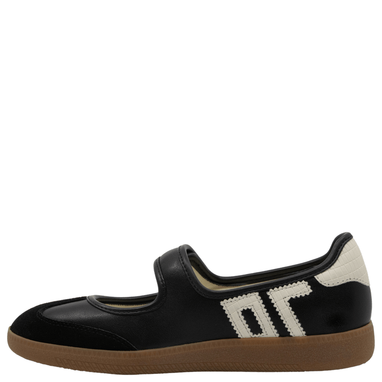 Aya Sneakerina in Black Milk