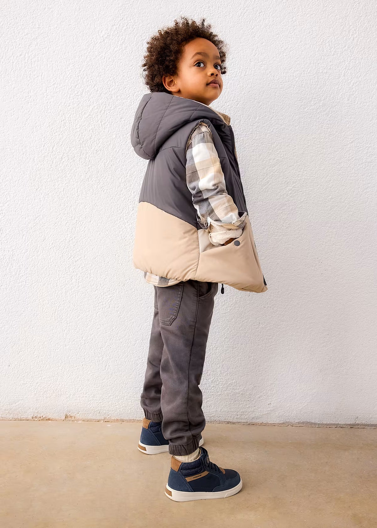 Reversible Hooded Zip Up Puffer Vest