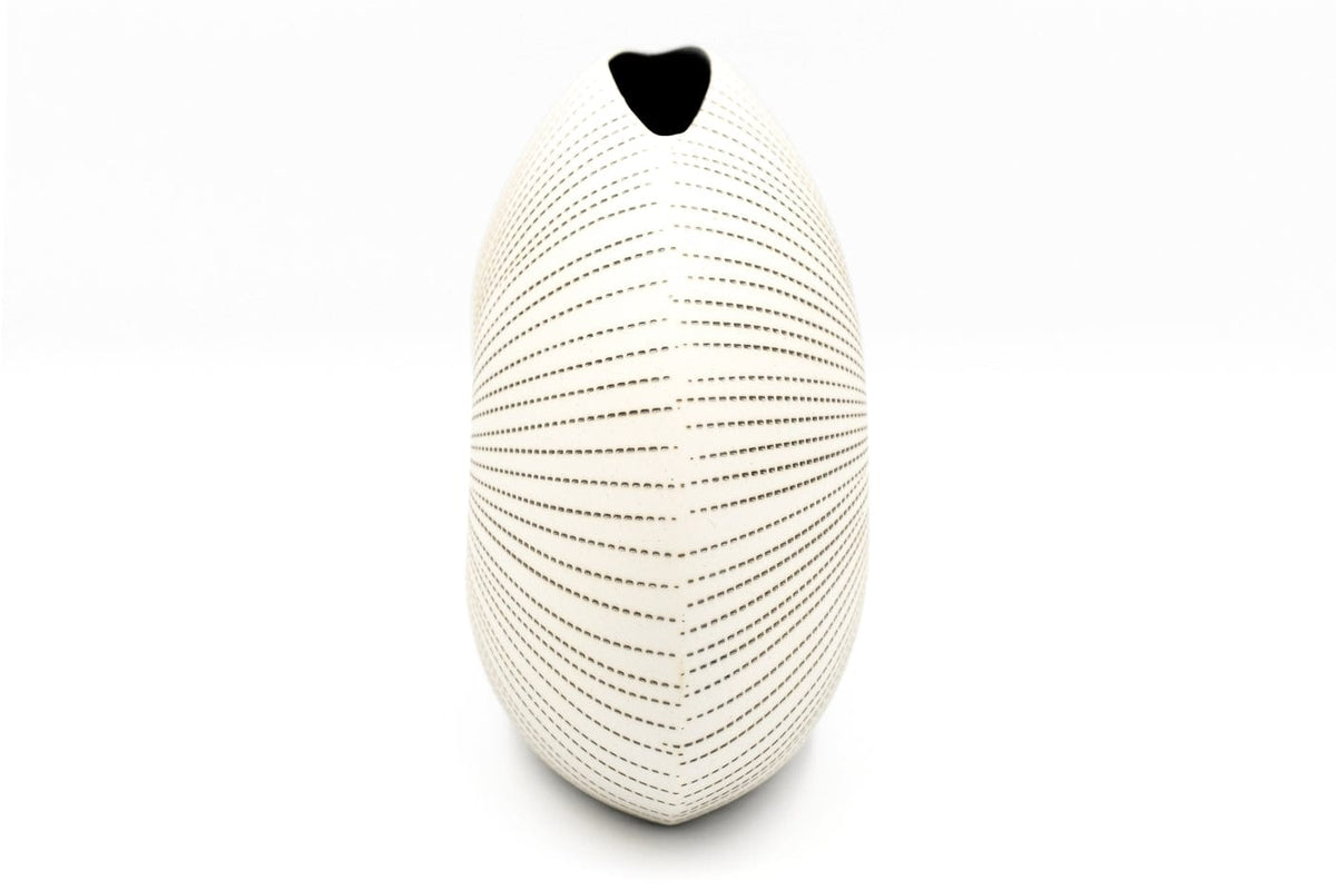 Art Floral Trading Art Floral Trading Diva Round Porcelain Bud Vase - Little Miss Muffin Children & Home