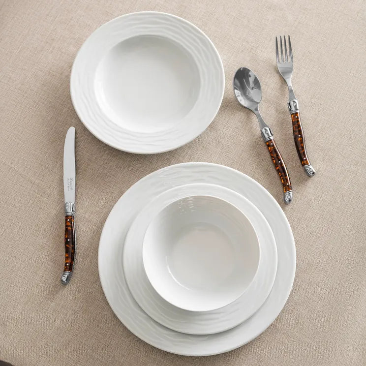 Porcelain 4pc Place Setting in White Wave