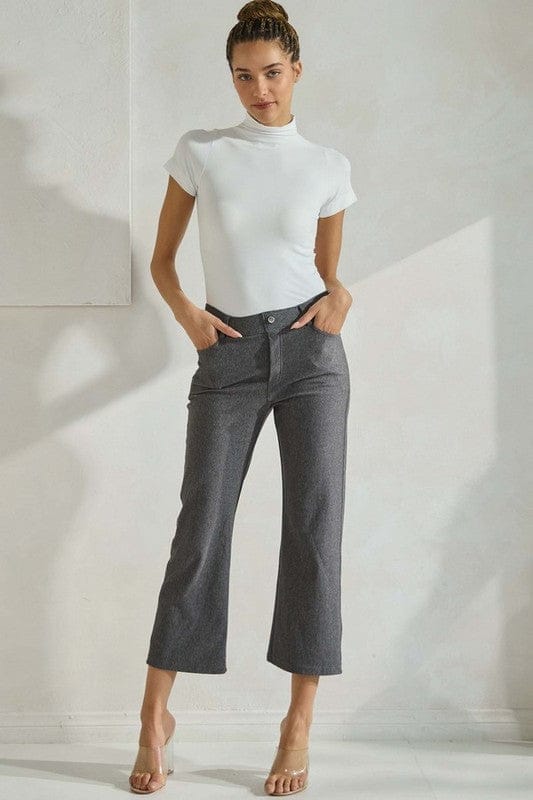Straight Leg Cropped Pants in Grey