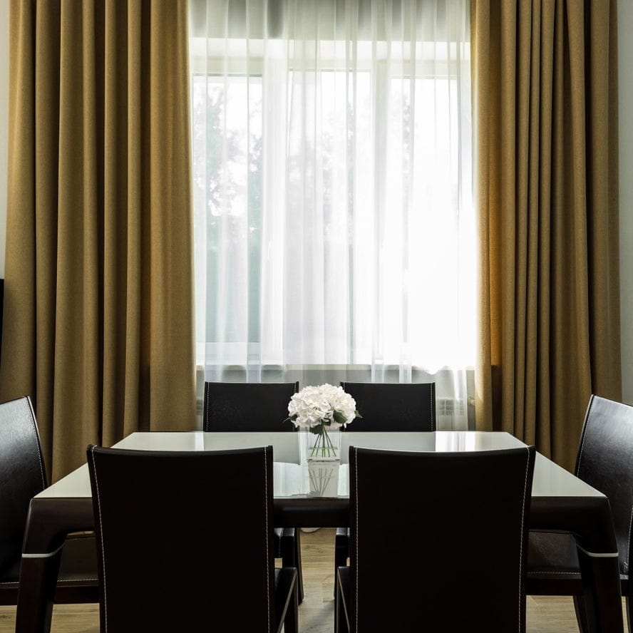 Larksilk Larksilk 10" White Hydrangea Flowers in Glass Vase with Water Look - Little Miss Muffin Children & Home