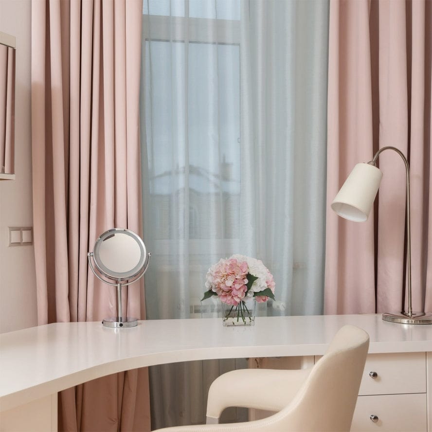 Larksilk Larksilk Pink & White Hydrangea Flowers in Glass Vase with Water Look - Little Miss Muffin Children & Home