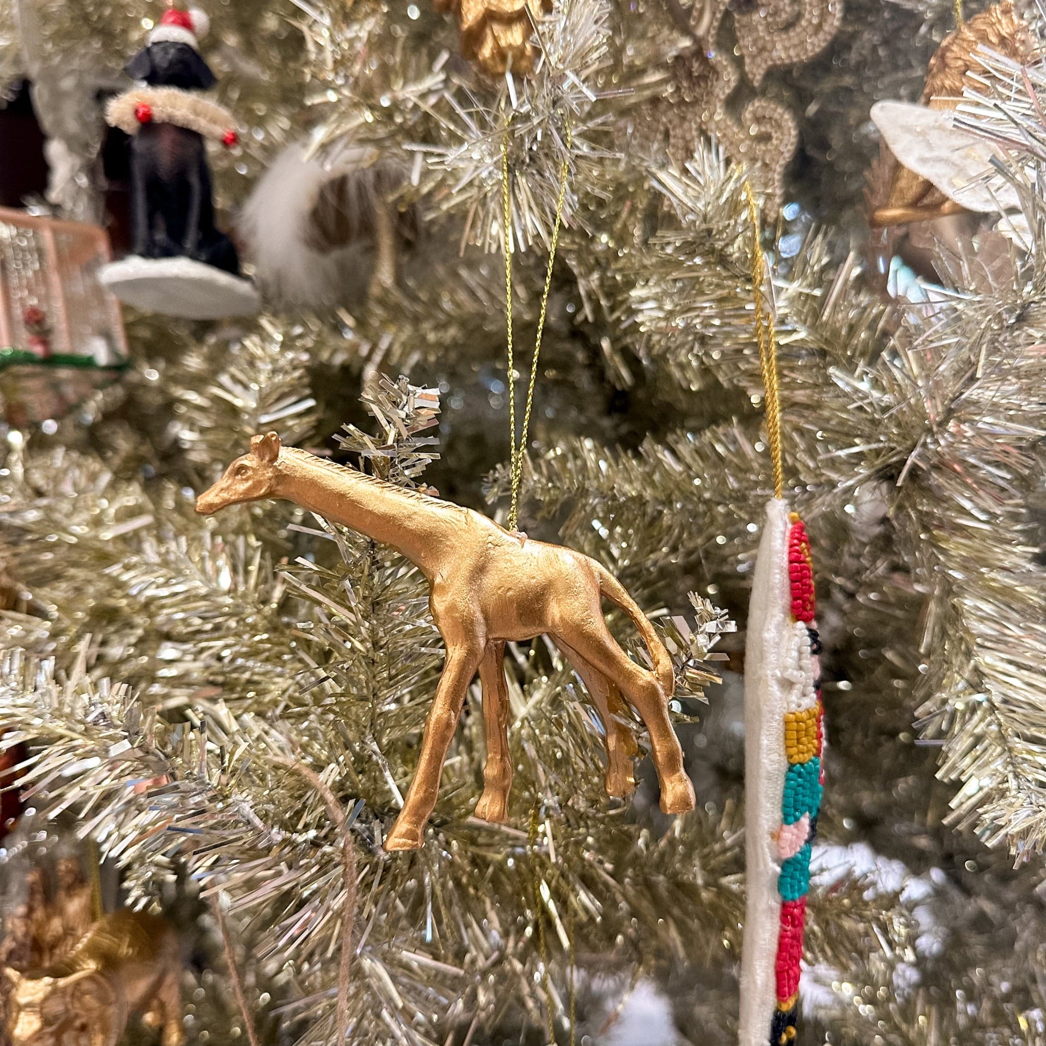 giraffe ornament