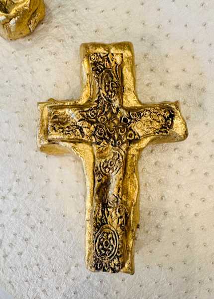 handheld cross decor