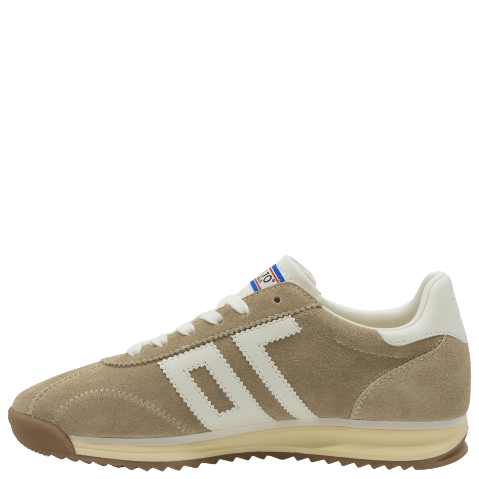 Runner Sneakers in Tan