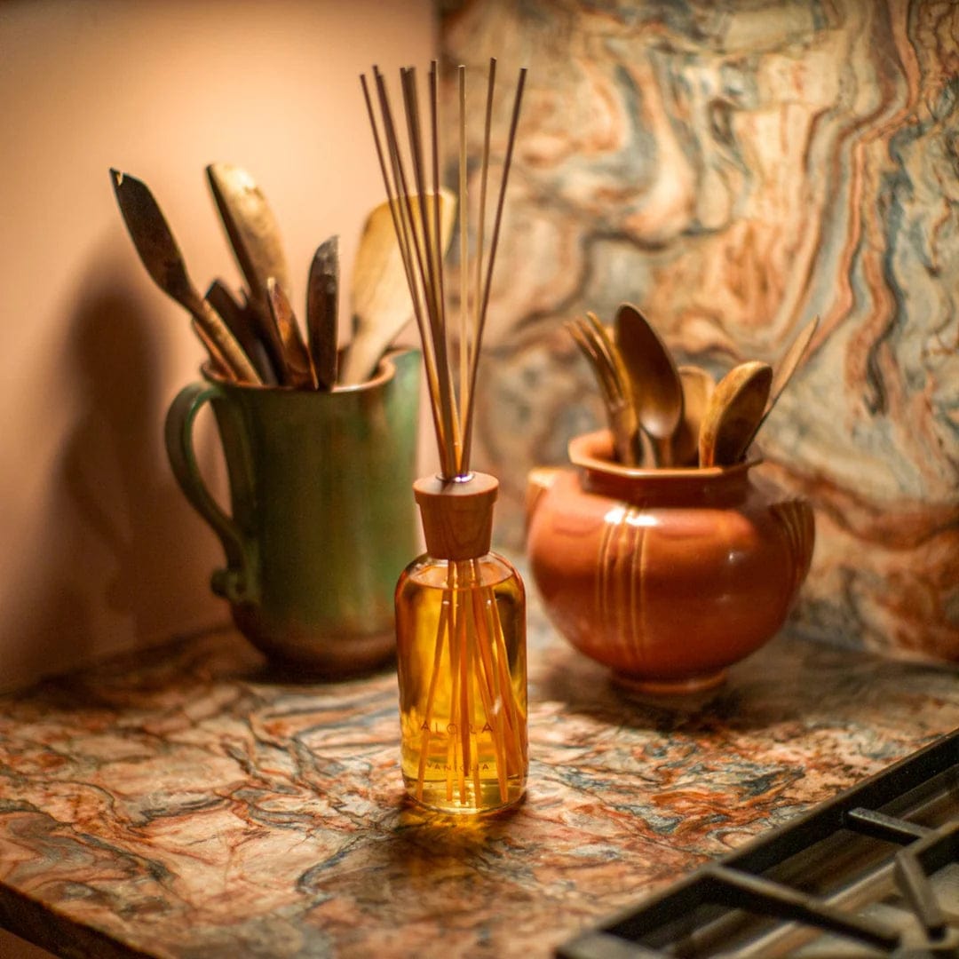 Alora Ambiance Alora Ambiance 8oz Reed Diffuser Vagnilia - Little Miss Muffin Children & Home