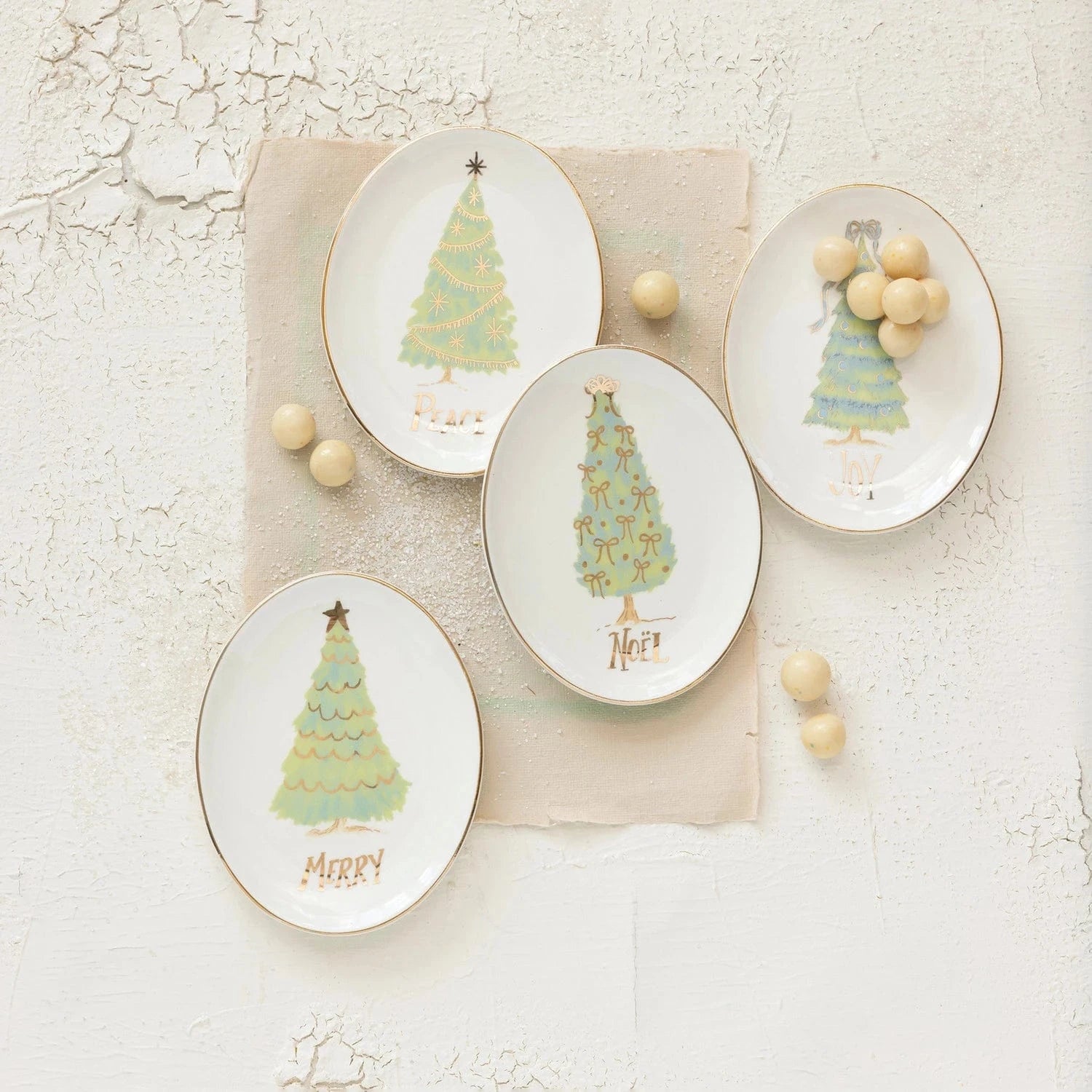 decorative christmas tree plates