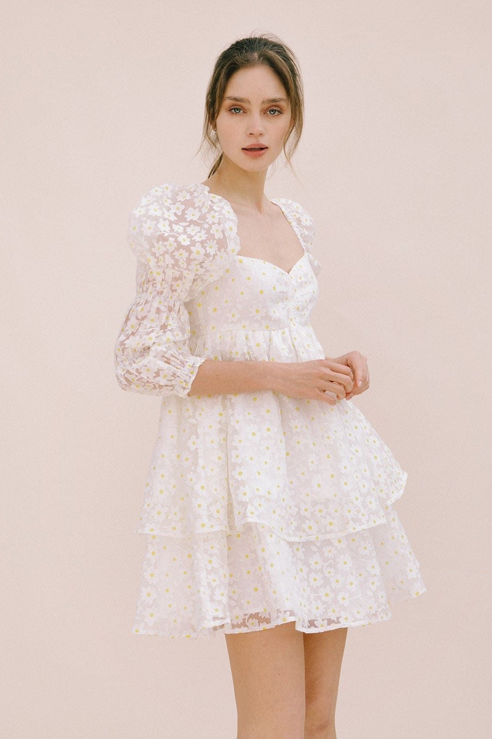Storia Daisy Babydoll Dress White Floral / M Storia Daisy Babydoll Dress White Floral / M