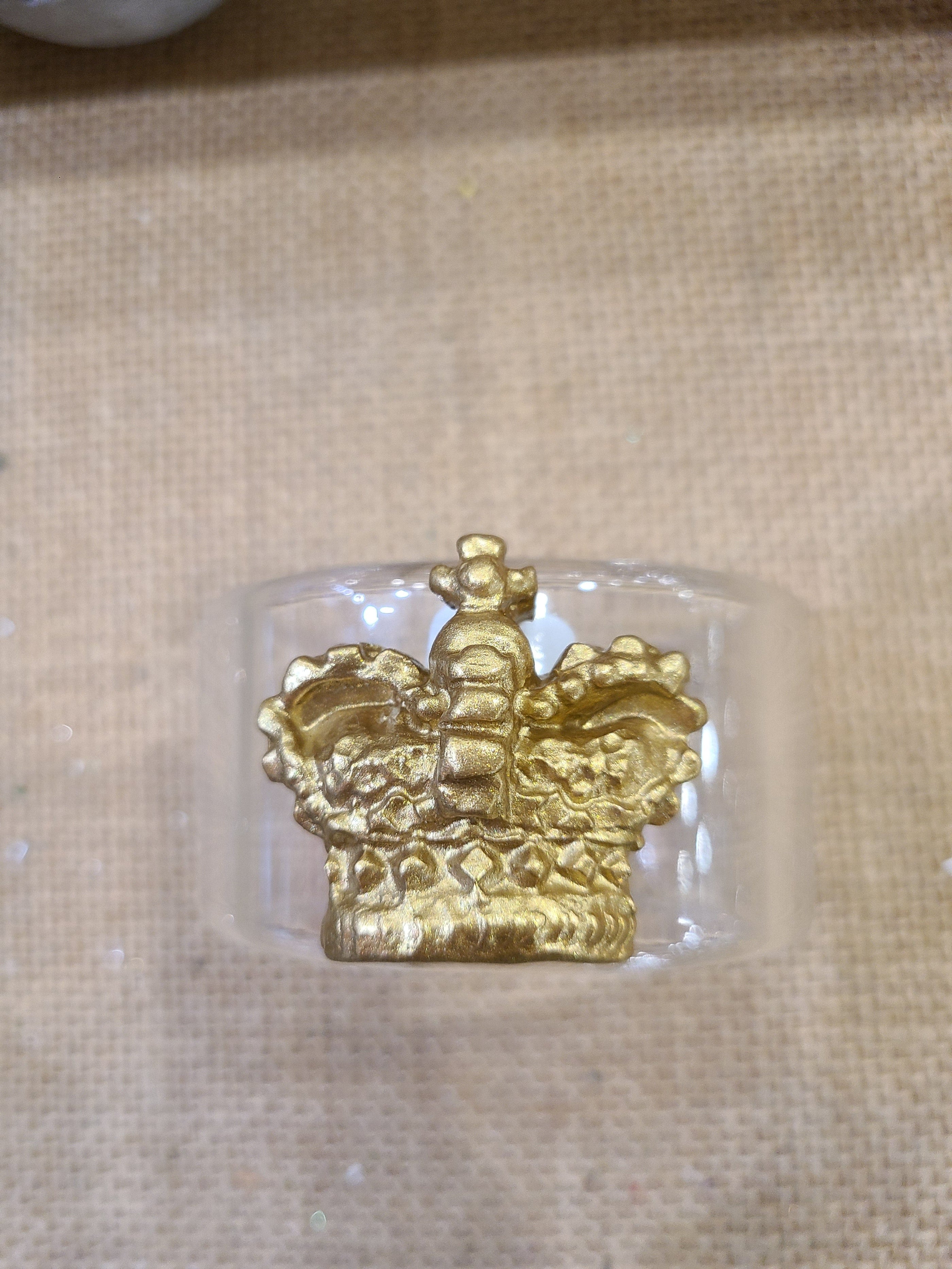 Carol Cassisa Carol Cassisa Nouvelle Couronne Lucite Cuff D'or - Little Miss Muffin Children & Home