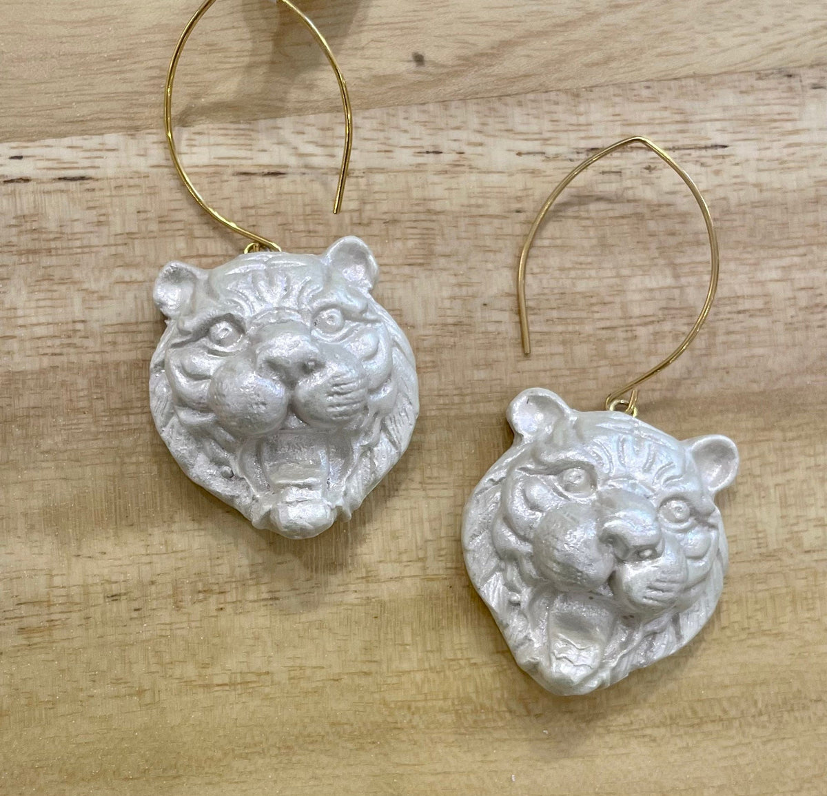 Carol Cassisa Carol Cassisa Gaux Tigre Blanc Earrings - Little Miss Muffin Children & Home