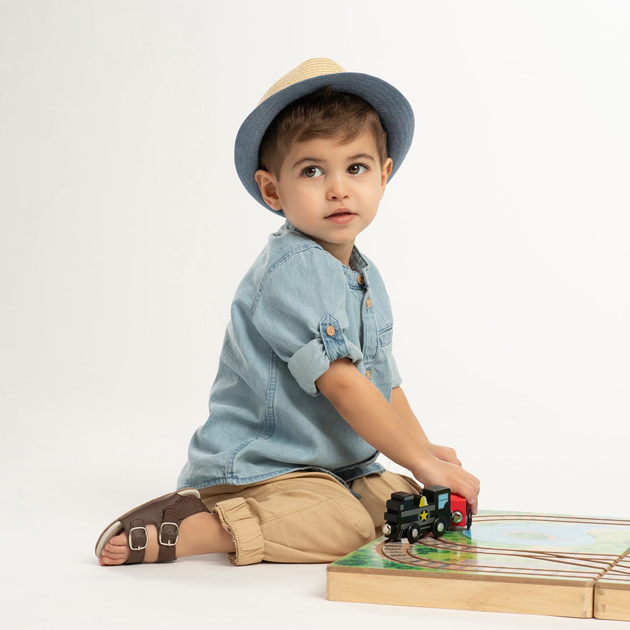 Robeez Footwear Ltd. Robeez Footwear Nakai Solid Sandals - Little Miss Muffin Children & Home