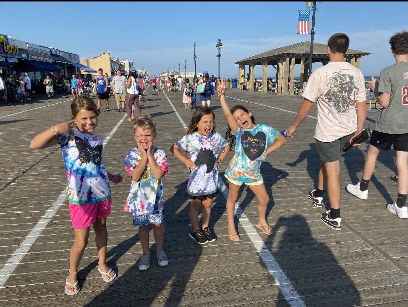 Chalk Me Up Chalk Me Up Shark T-Shirt Tie Dye Kit - Little Miss Muffin Children & Home