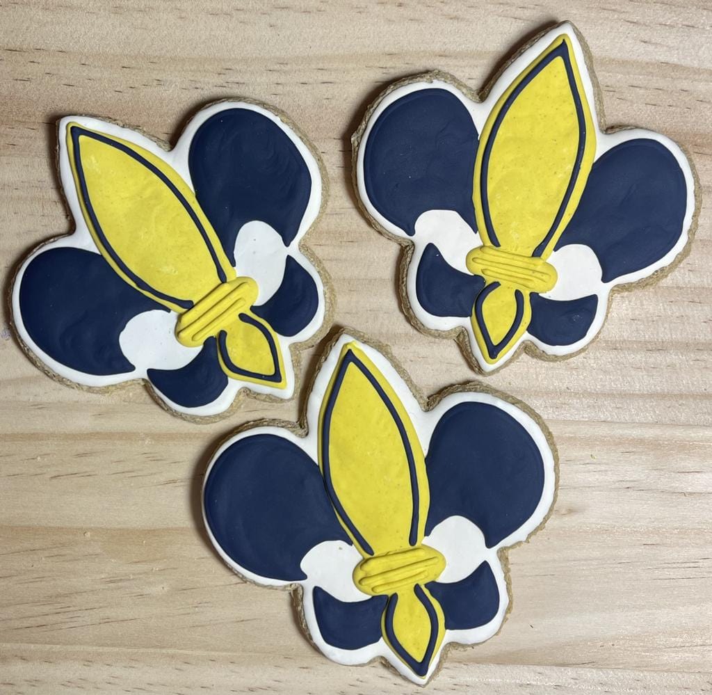 PPB - Pupcakes Pet Barkery Pupcakes Pet Barkery Saints Fleur de Lis Dog Treat - Little Miss Muffin Children & Home