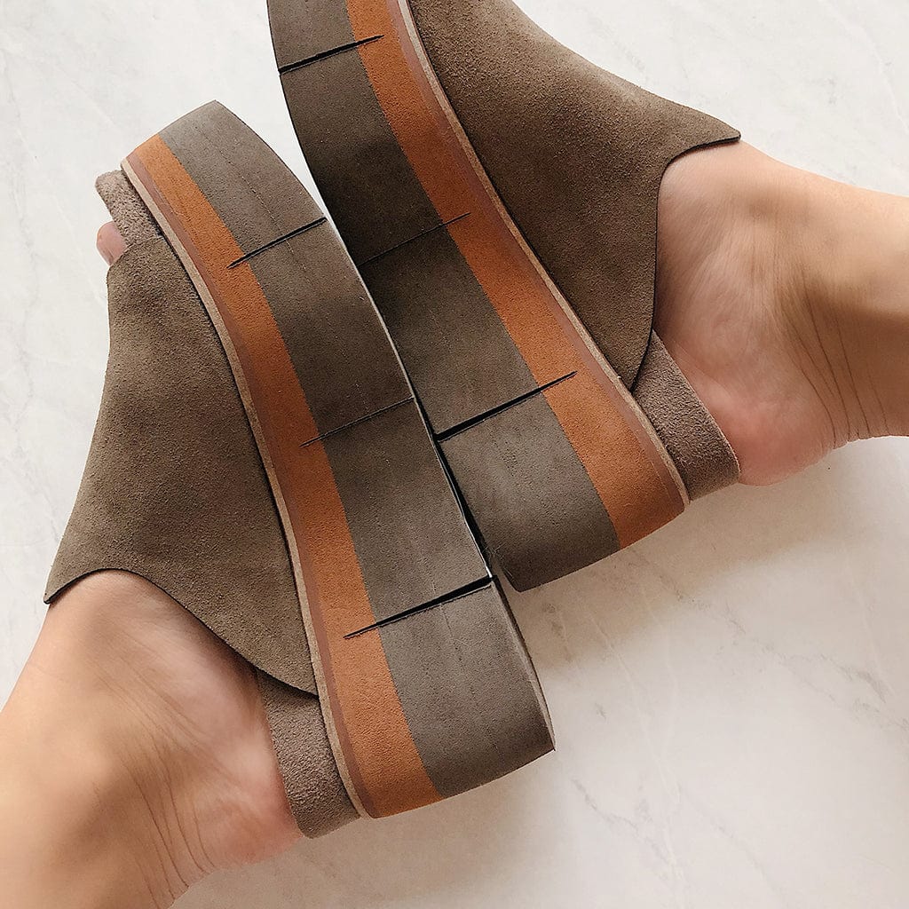 Naked Feet Naked Feet Flow Slide Sandal in Otter - Little Miss Muffin Children & Home